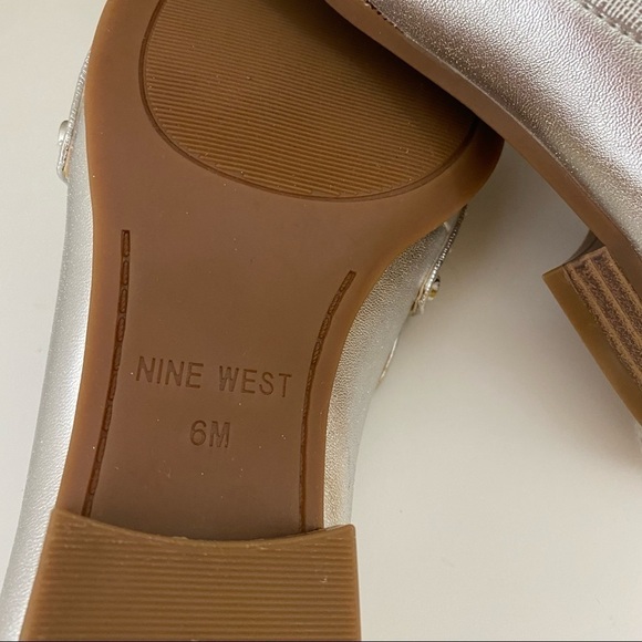 Women’s Silver Metallic Leather Loafers by Nine West. Sz 6M - Picture 12 of 16
